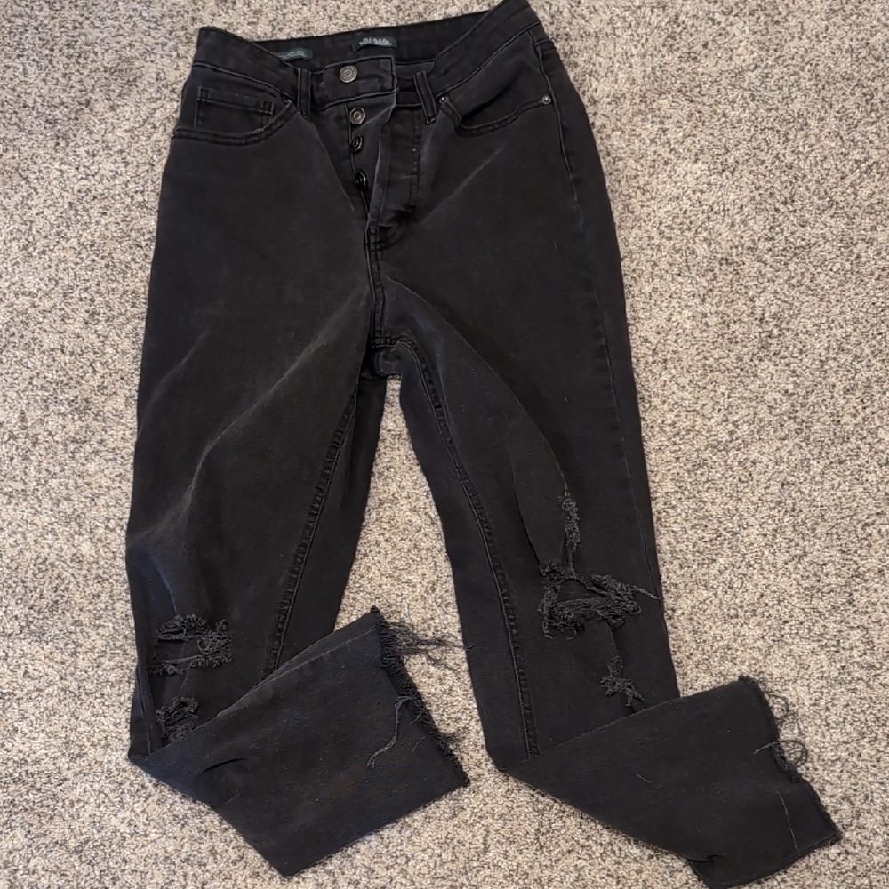 Stylish Black Distressed Women's Jeans